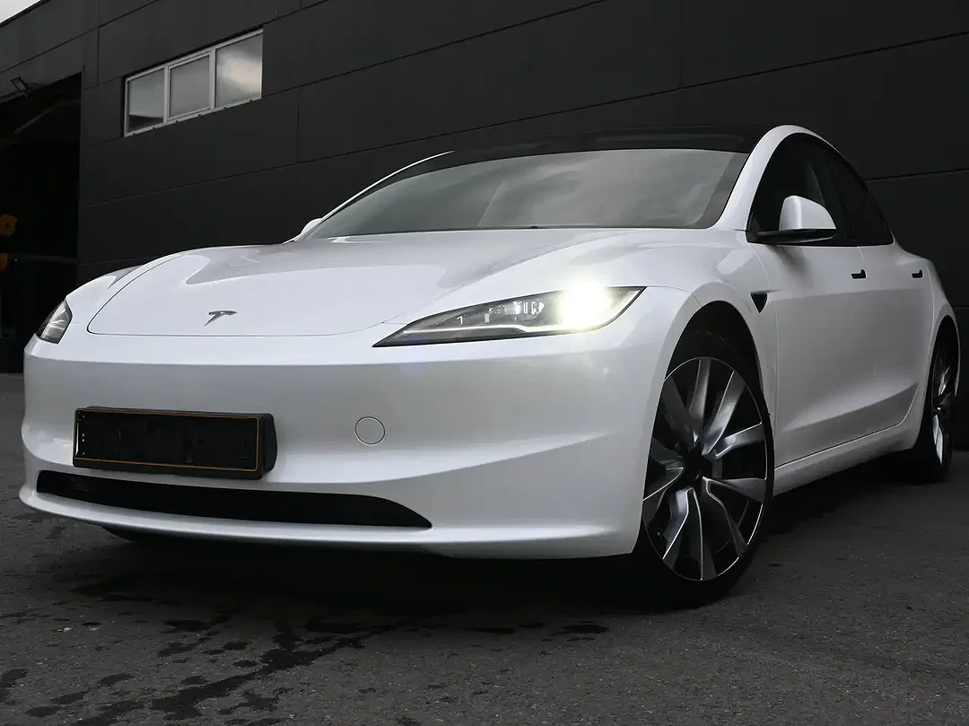 Tesla Model 3 AWD Dual Motor Long Range - Afbeelding 1
