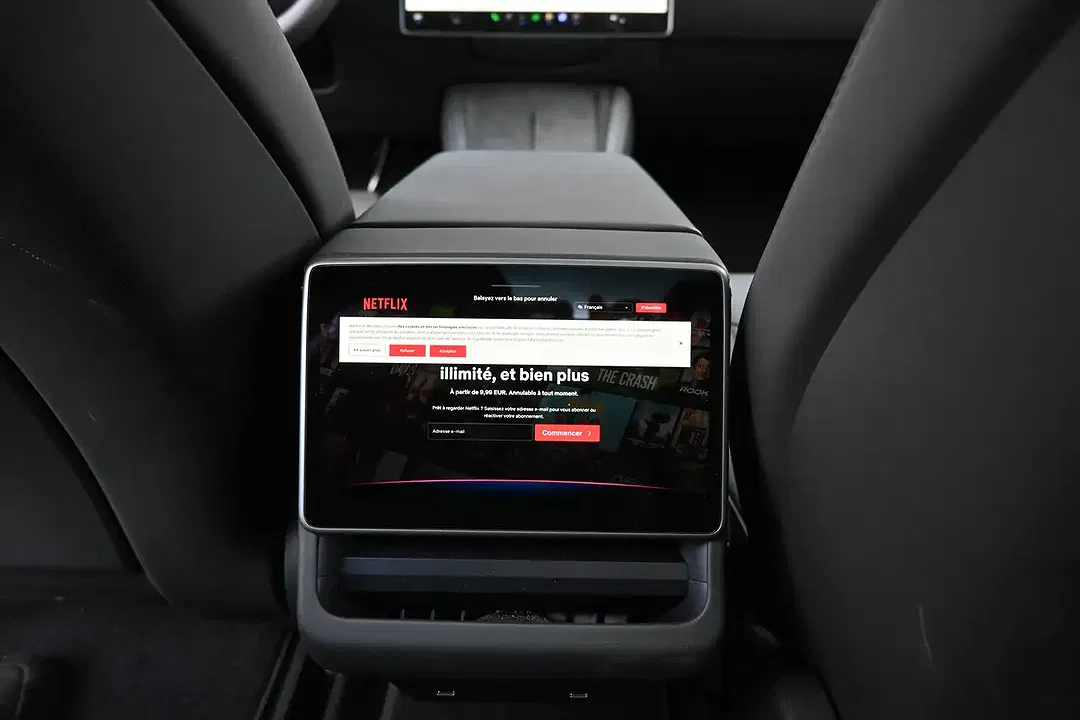 Tesla Model 3 AWD Dual Motor Long Range - Thumbnail 15