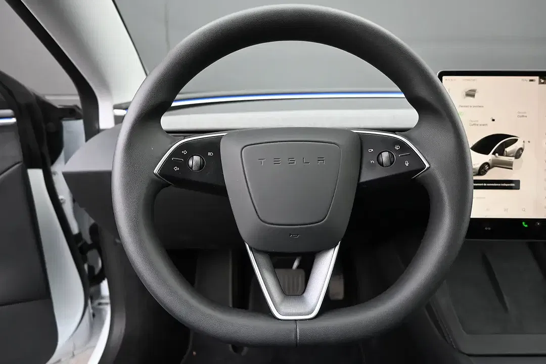 Tesla Model 3 AWD Dual Motor Long Range - Thumbnail 16