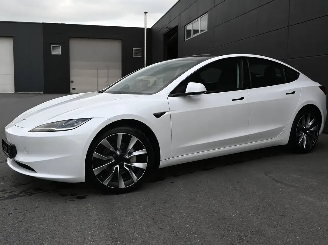 Tesla Model 3 AWD Dual Motor Long Range - foto 2