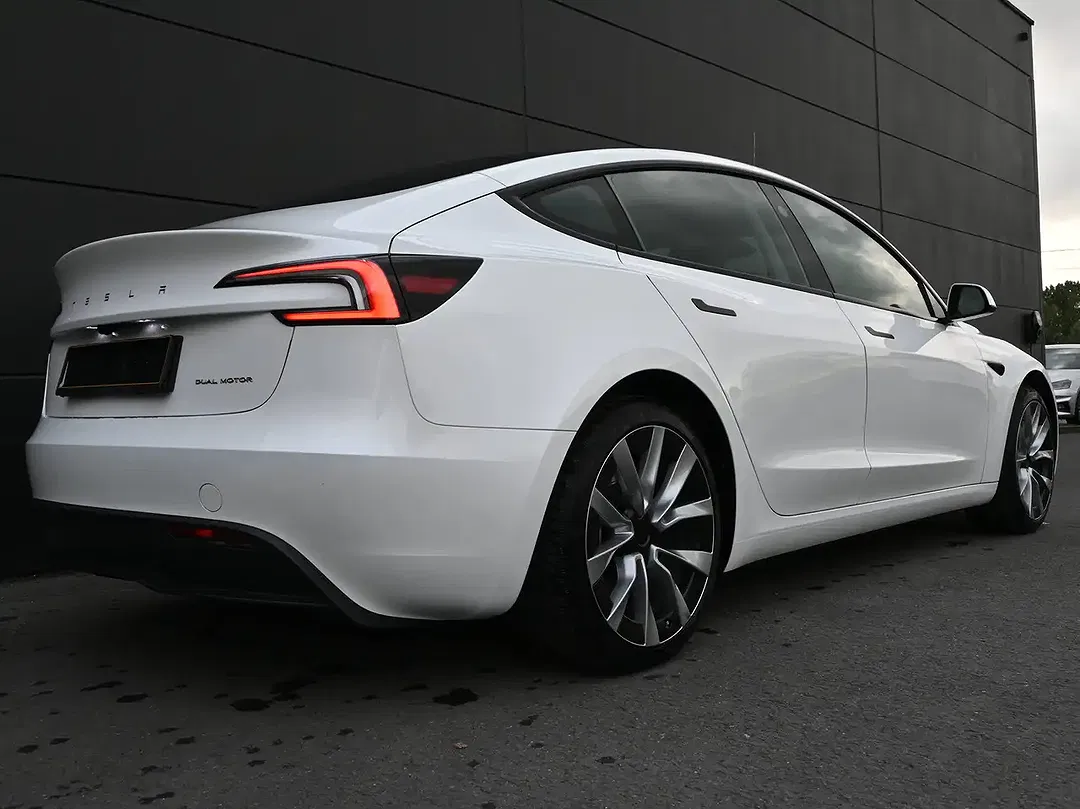Tesla Model 3 AWD Dual Motor Long Range - Thumbnail 7