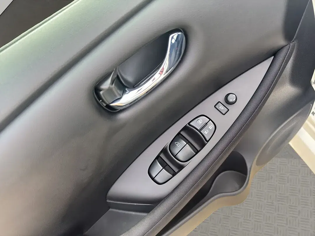 Nissan Leaf Acenta - Thumbnail 10