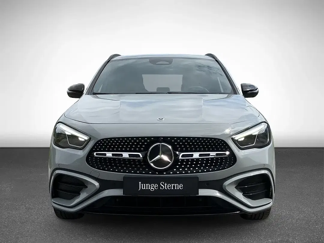 Mercedes-Benz GLA 200 4MATIC - Thumbnail 4