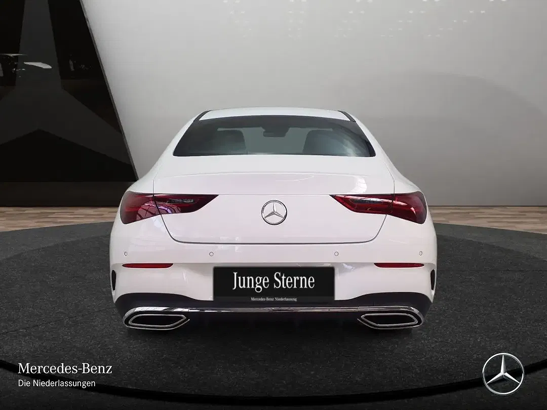 Mercedes-Benz CLA 200 7G-TRONIC AMG - Thumbnail 8