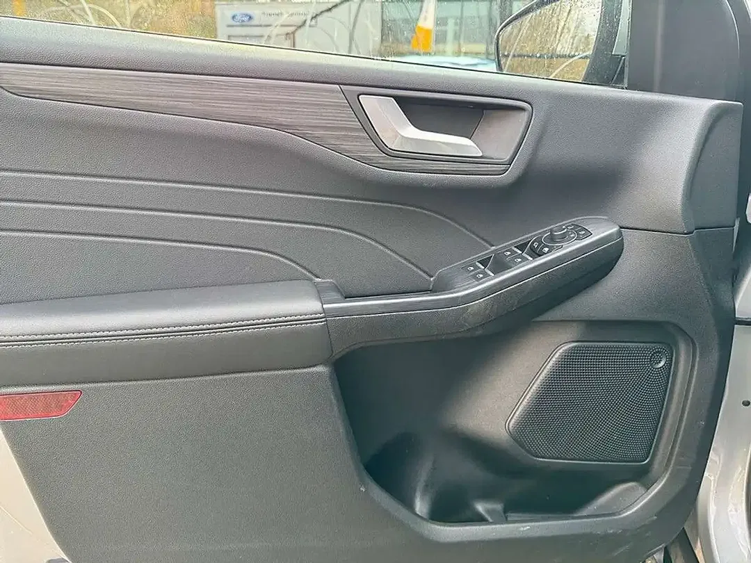 Ford Kuga 2.5 AUT 4x4 Active - Thumbnail 12