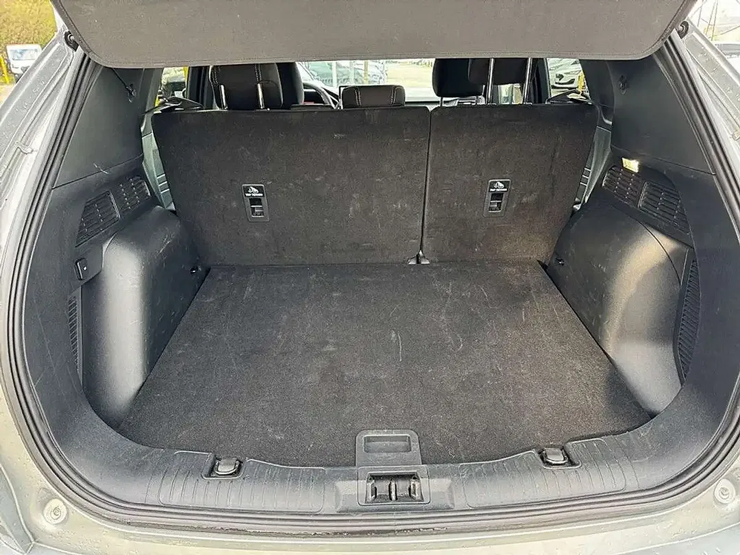 Ford Kuga 2.5 AUT 4x4 Active - Thumbnail 9