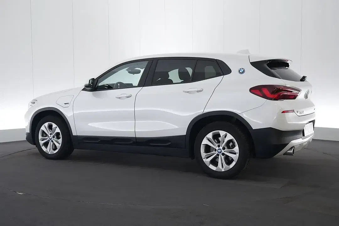 BMW X2 1.5 PHEV xDrive - Thumbnail 3