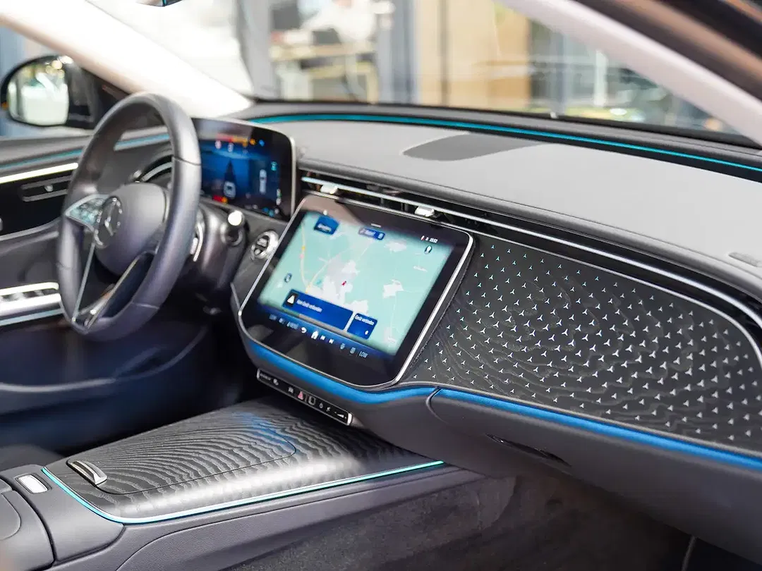Mercedes-Benz E 220 Avantgarde - Thumbnail 5