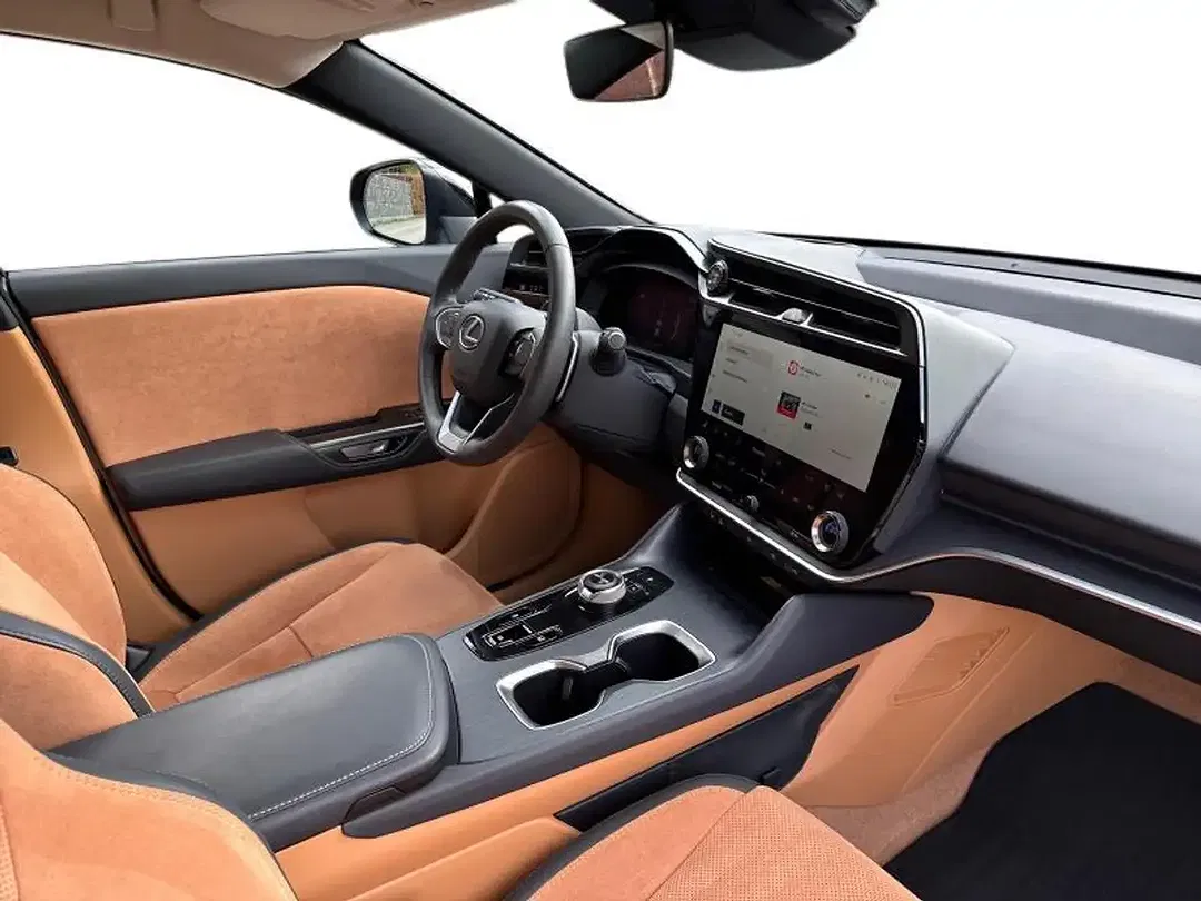 Lexus RZ - Thumbnail 6