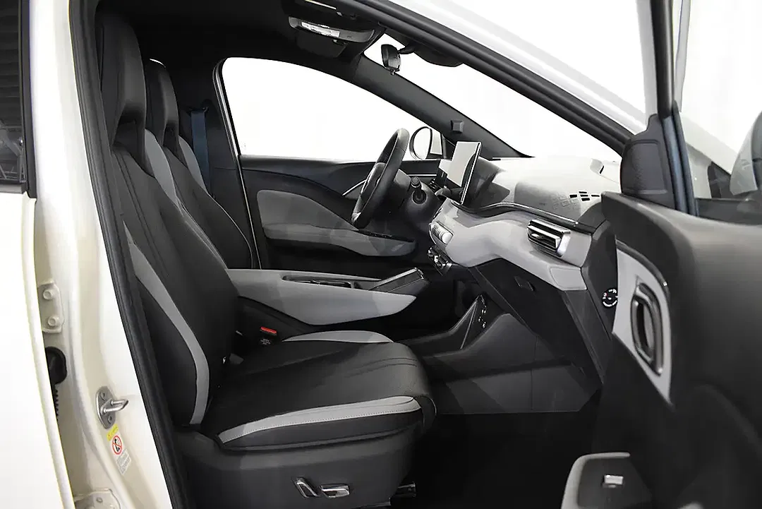 BYD Dolphin Surf 43.2 kWh Boost - Thumbnail 6