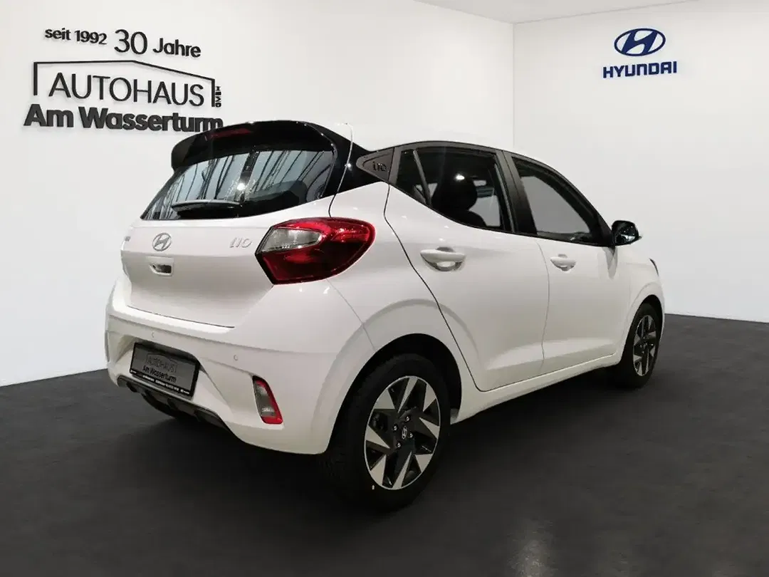 Hyundai i10 1.0 Trend - Thumbnail 3