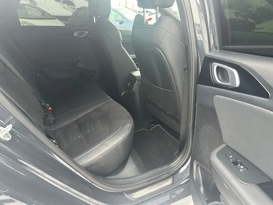 Kia Ceed / cee'd 1.6 CRDi DCT GT-Line - Thumbnail 6