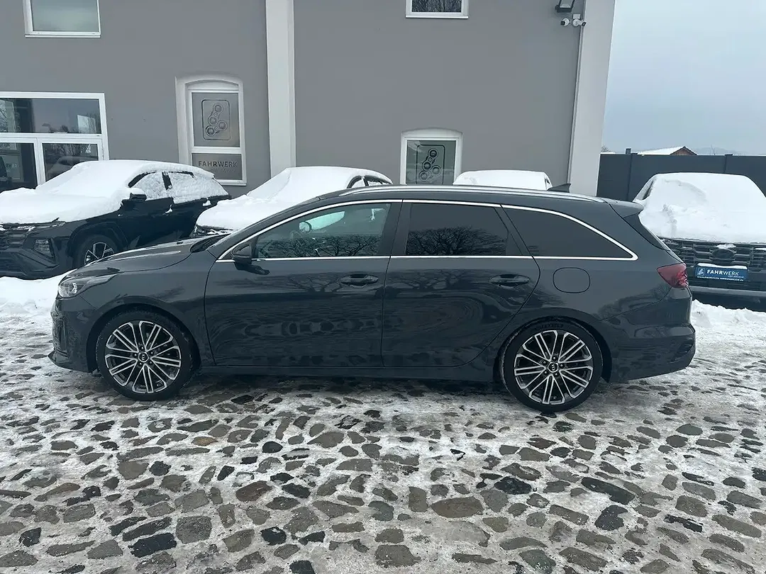 Kia Ceed / cee'd 1.6 CRDi DCT GT-Line - foto 2