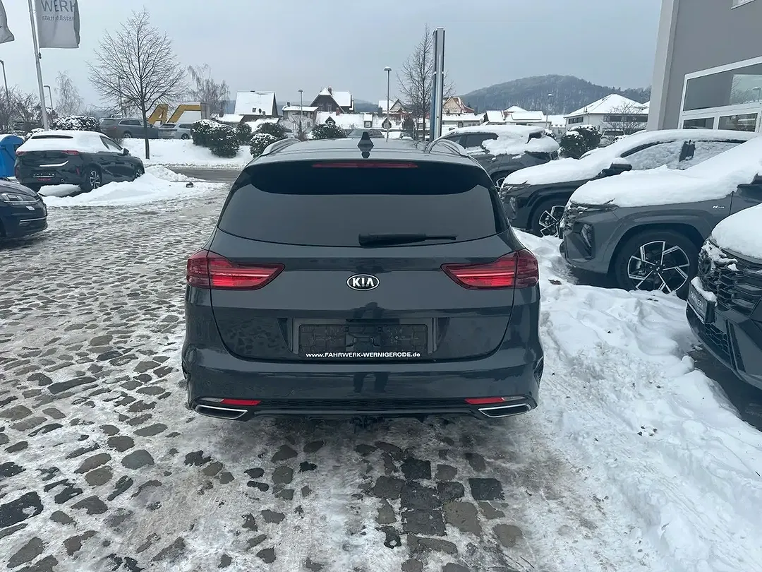 Kia Ceed / cee'd 1.6 CRDi DCT GT-Line - Thumbnail 3