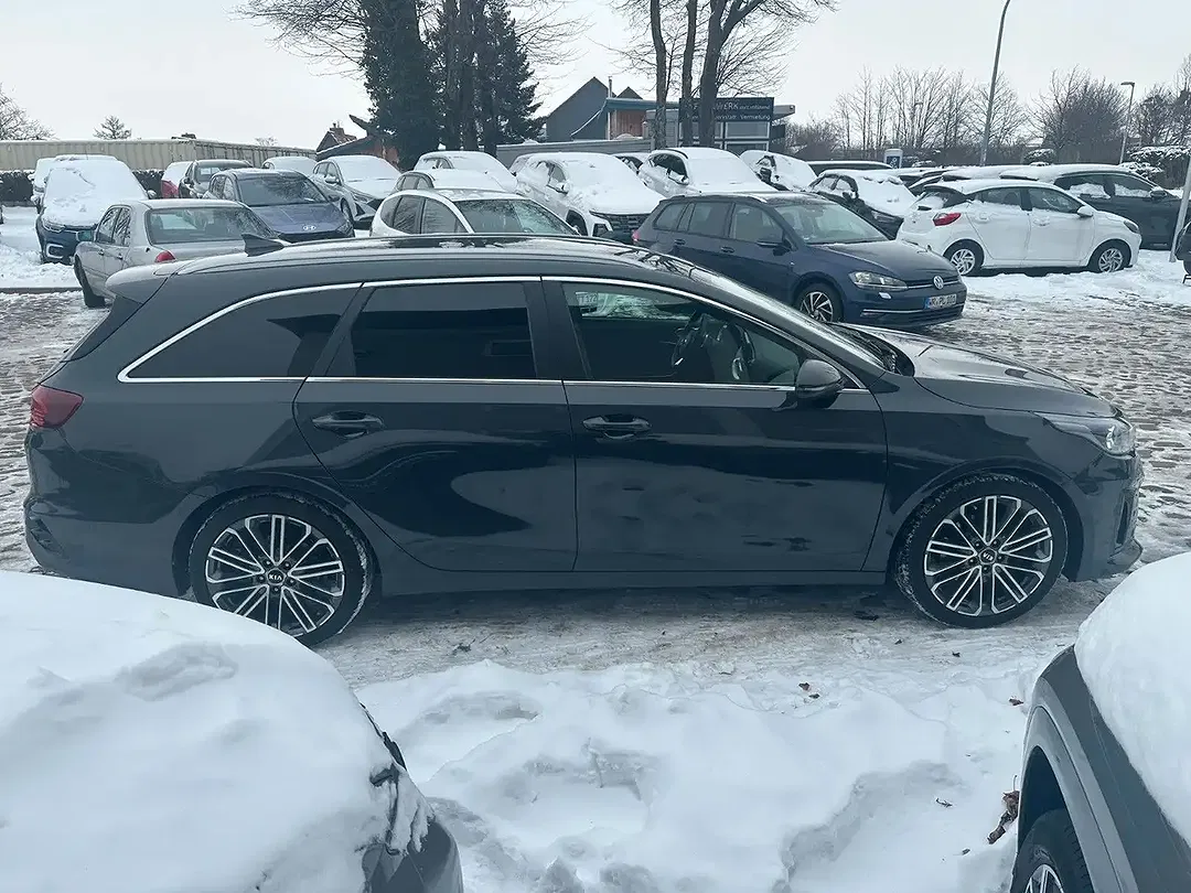 Kia Ceed / cee'd 1.6 CRDi DCT GT-Line - Thumbnail 4