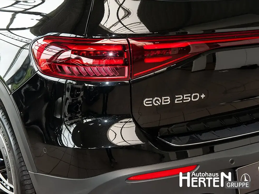 Mercedes-Benz EQB 250 AMG Burmester Night - Thumbnail 14