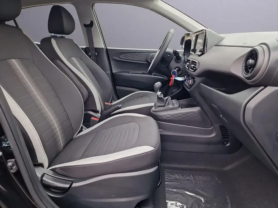 Hyundai i10 Trend - Thumbnail 13