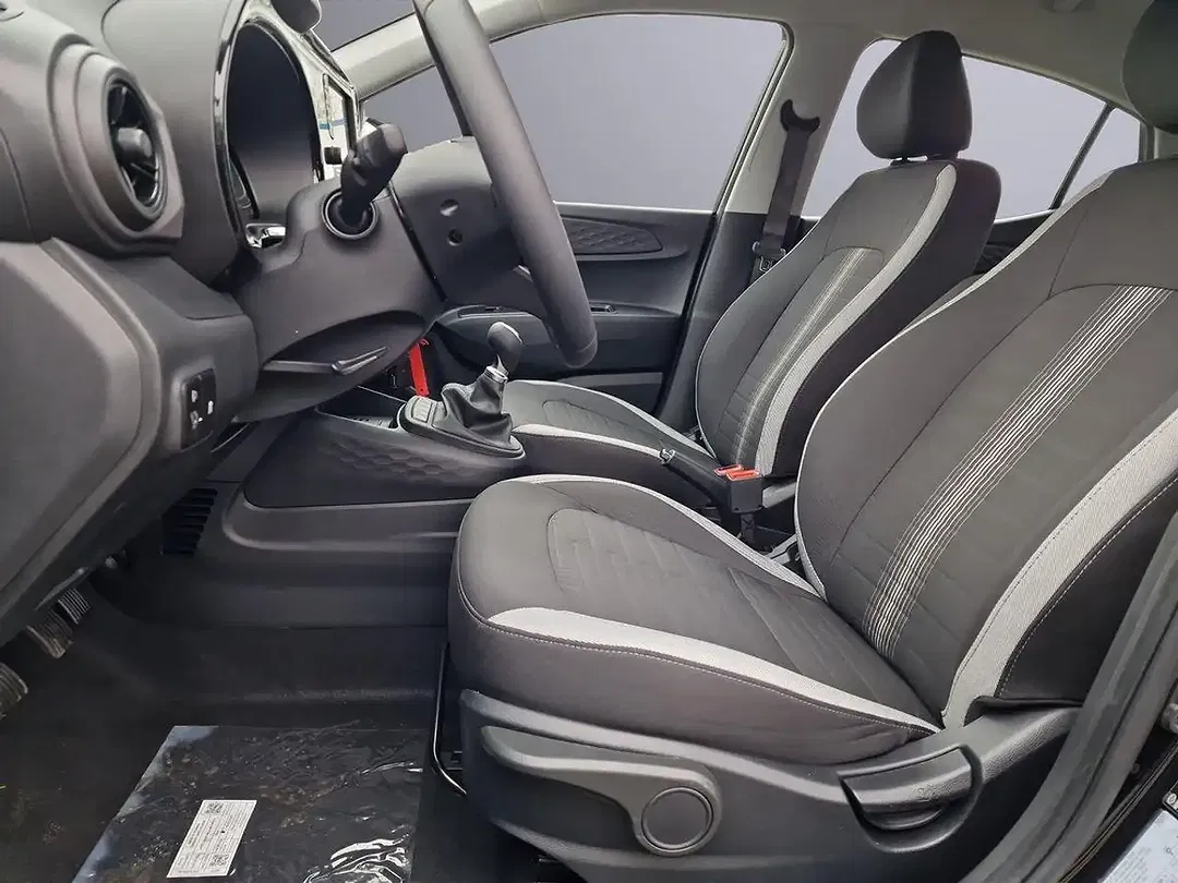 Hyundai i10 Trend - Thumbnail 9