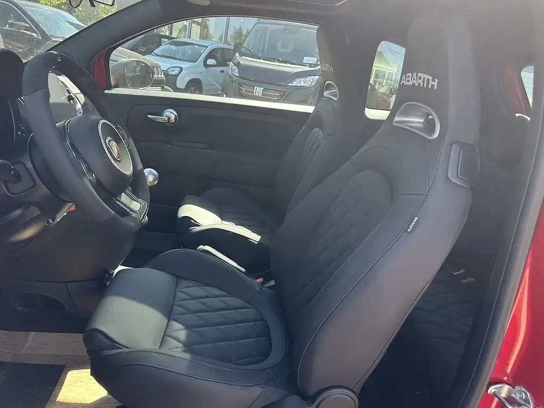 Abarth 695 - Thumbnail 12