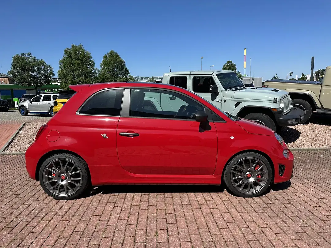 Abarth 695 - Thumbnail 7