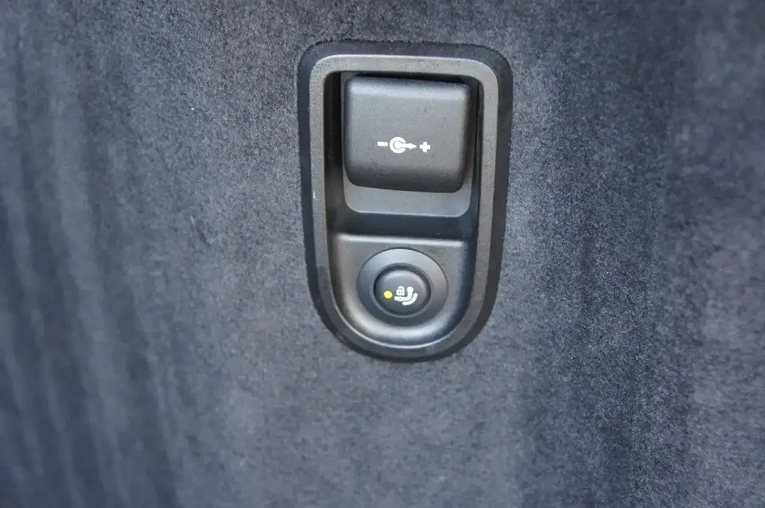 BMW 530 xDrive Luxury Line - Thumbnail 10