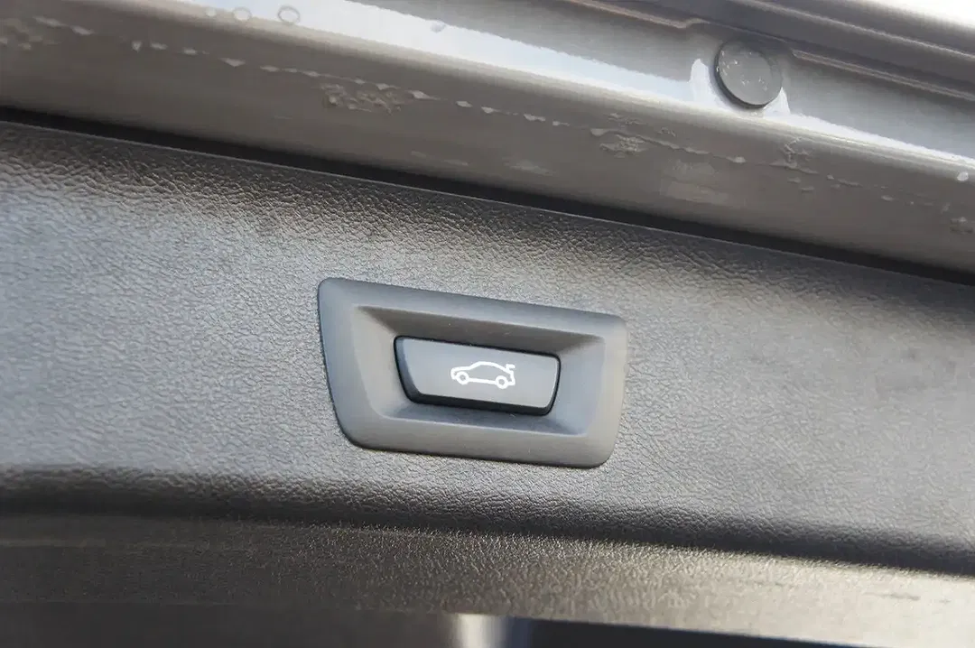 BMW 530 xDrive Luxury Line - Thumbnail 9