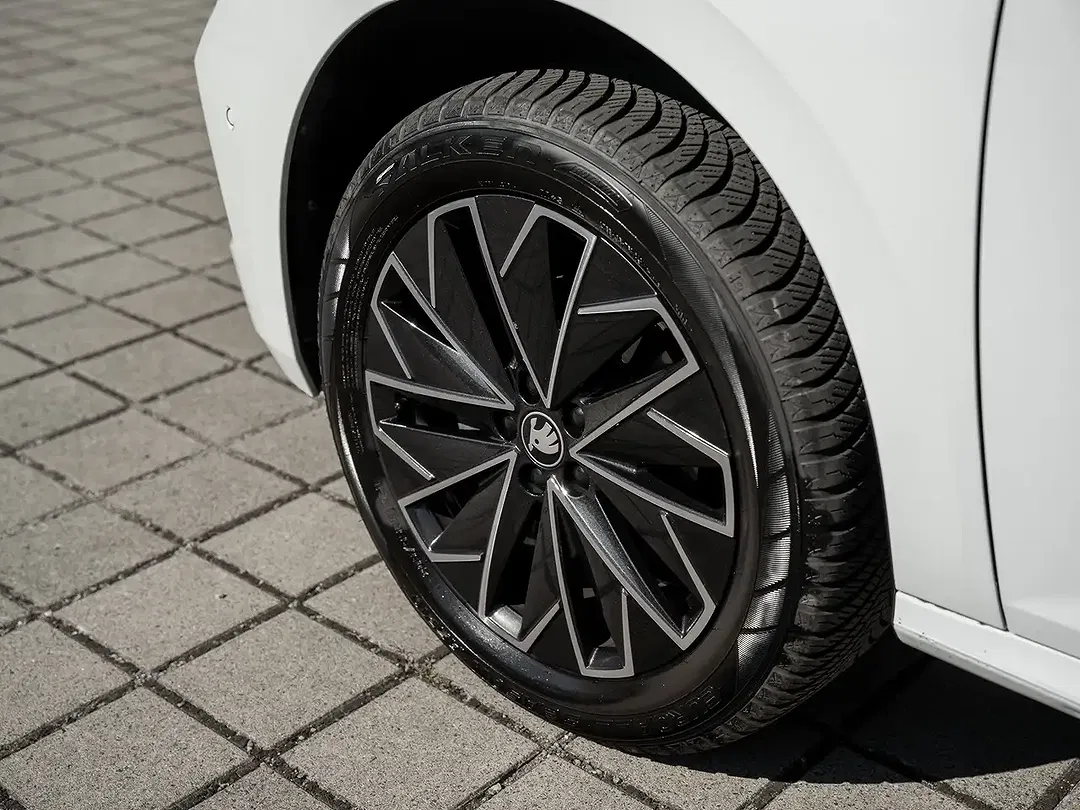 Skoda Kamiq 1.5 TSI DSG Tour - Thumbnail 5