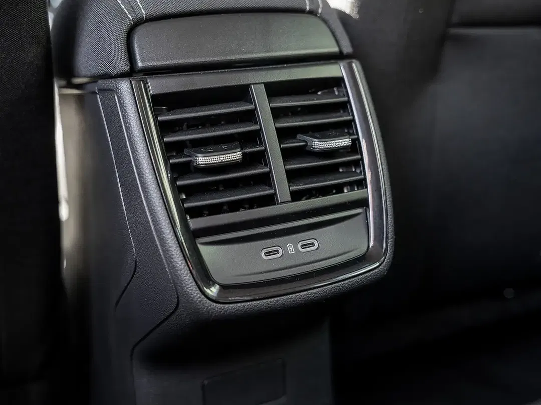 Skoda Kamiq 1.5 TSI DSG Tour - Thumbnail 8