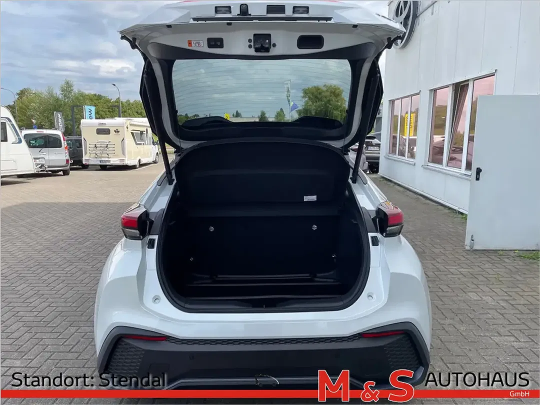 Toyota C-HR Hybrid Team Deutschland - Thumbnail 23