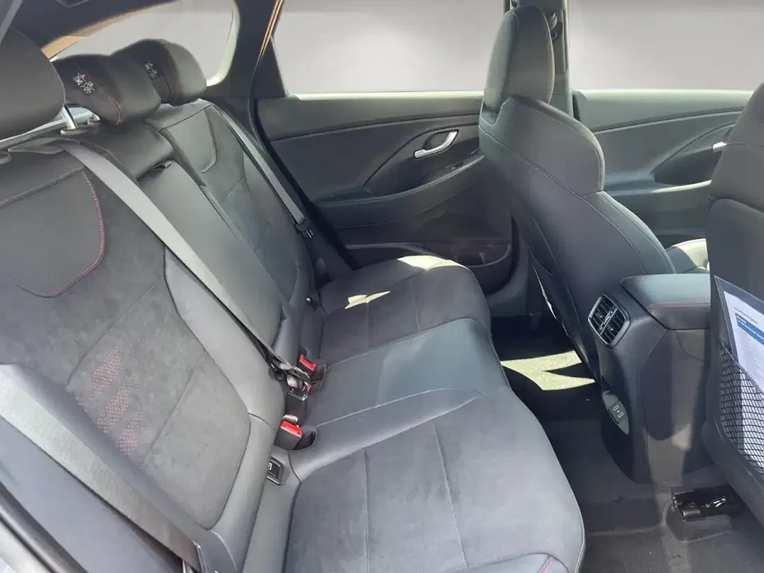 Hyundai i30 1.6 T-GDI N Line X cw - Thumbnail 13