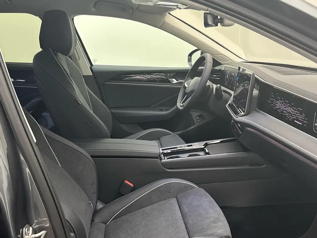 Volkswagen Passat 1.5 eHybrid DSG Elegance - Thumbnail 10