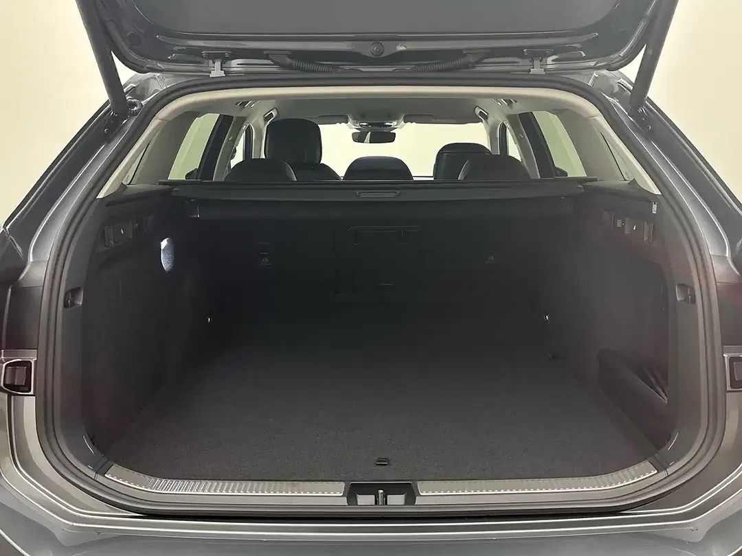 Volkswagen Passat 1.5 eHybrid DSG Elegance - Thumbnail 13
