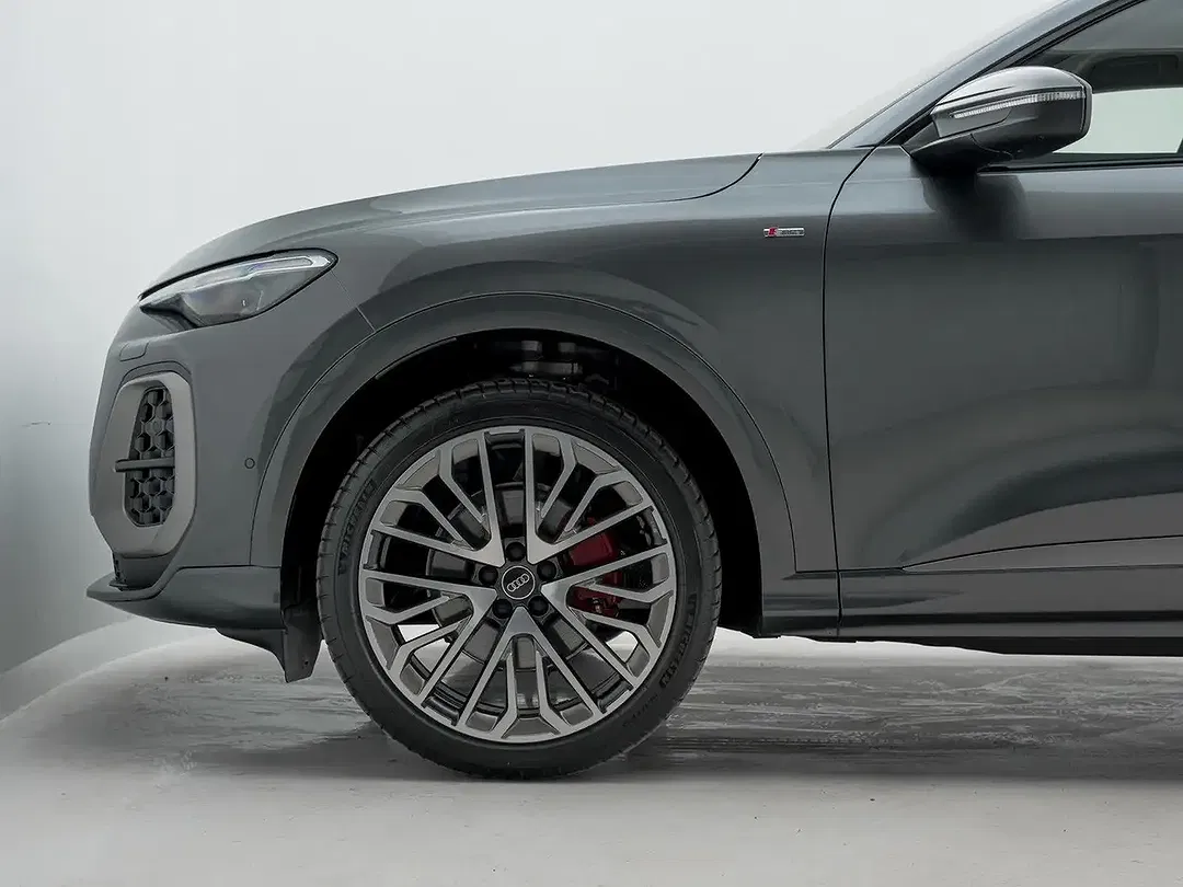Audi Q5 Matrix LED Edition One S line - Thumbnail 8