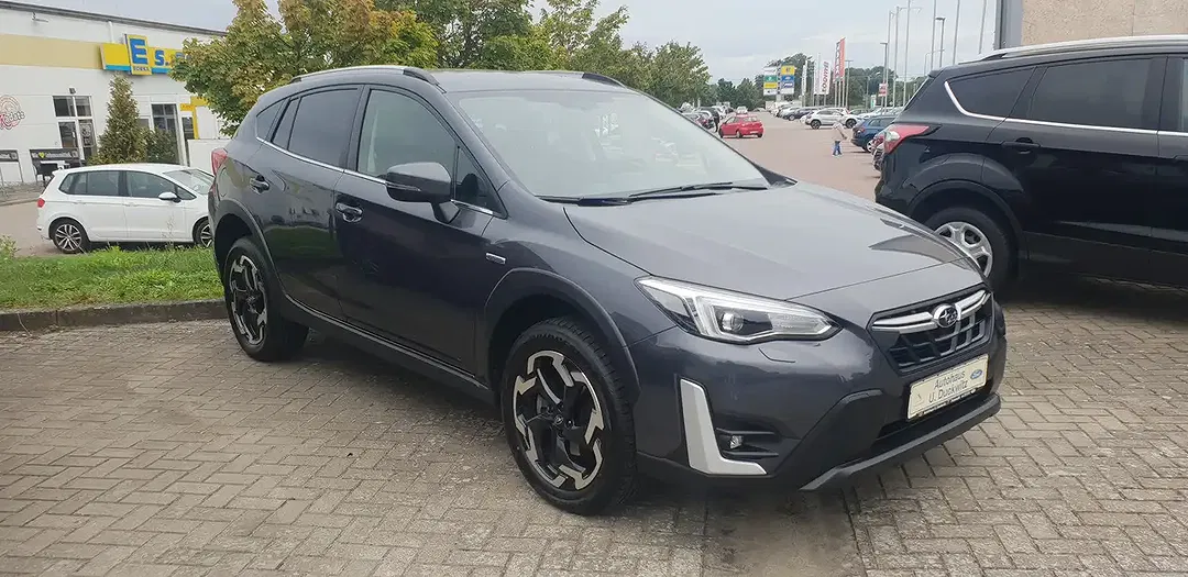 Subaru XV Hybrid Trend - Thumbnail 3