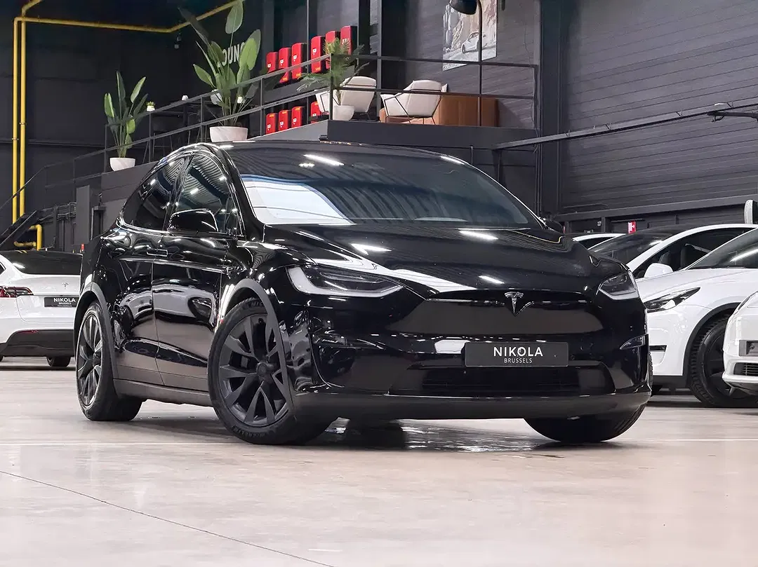 Tesla Model X Plaid - foto 1