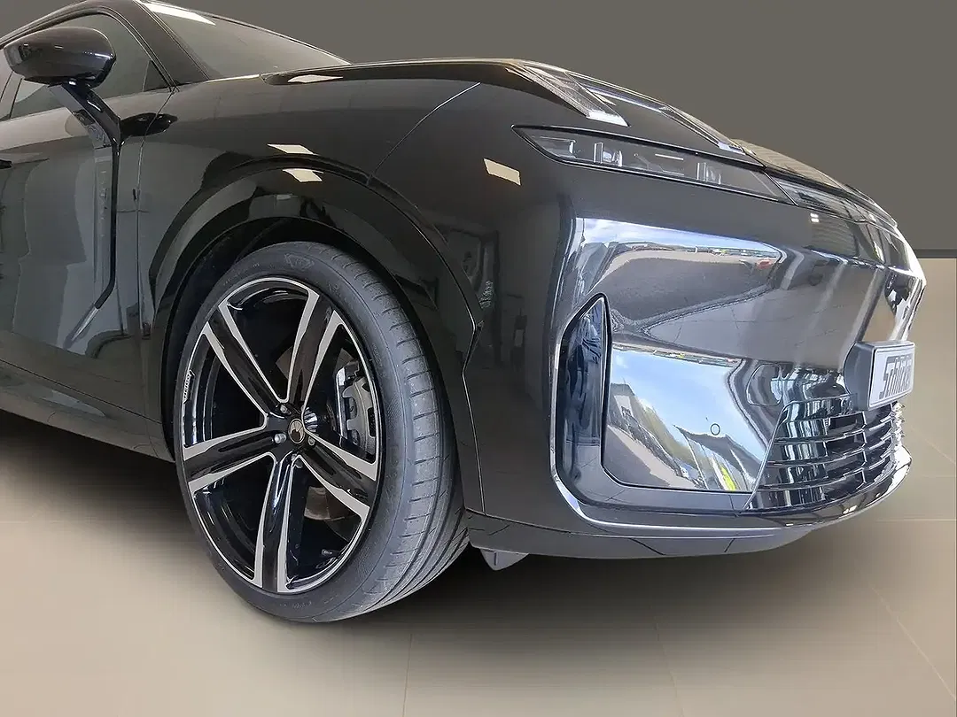 Lynk & Co 08 - Thumbnail 11