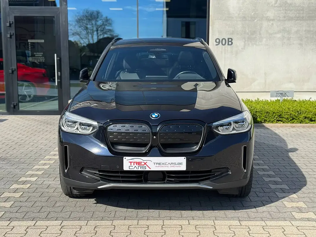 BMW iX3 M Shadow Line - Thumbnail 3