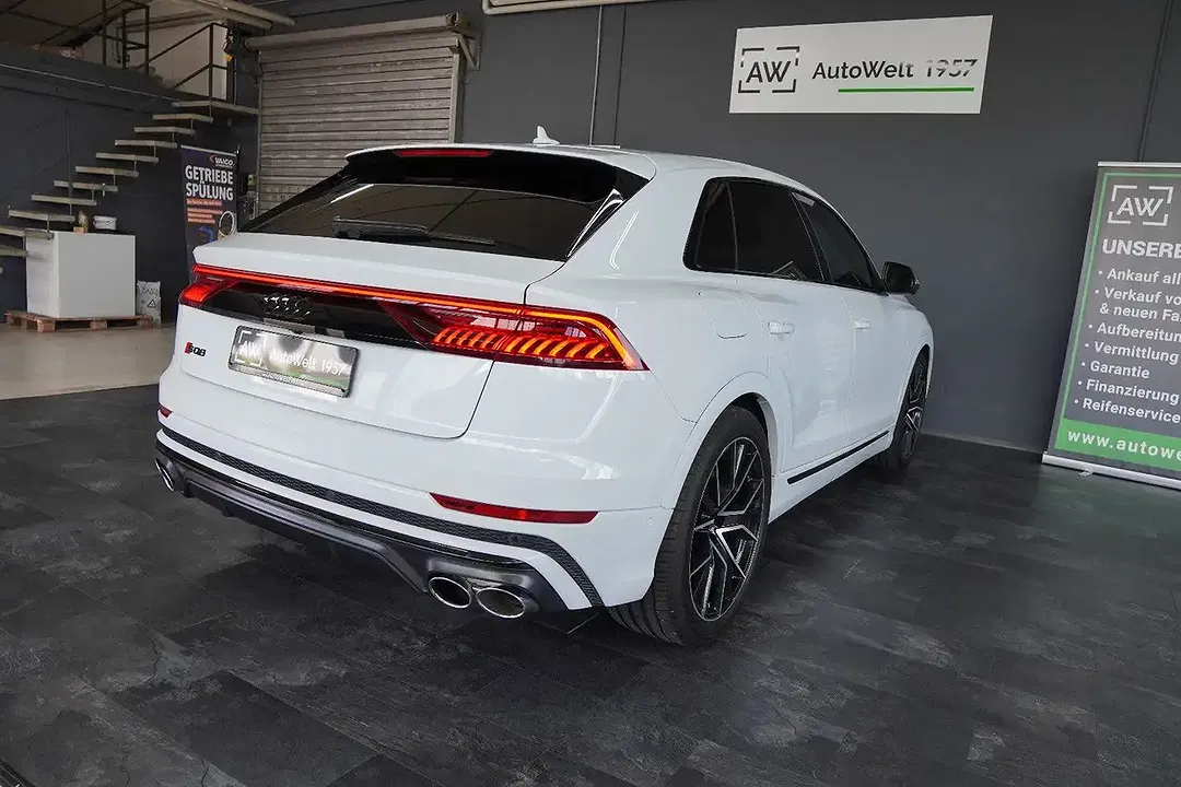 Audi SQ8 4.0 TFSI quattro competition plus - Thumbnail 8