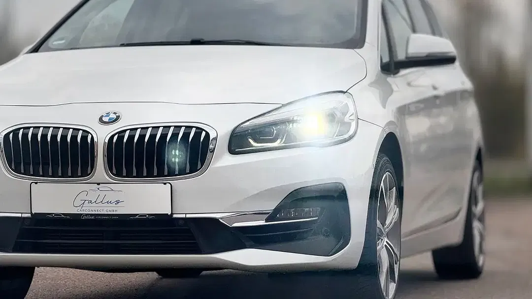 BMW 216 Gran Tourer Luxury - Thumbnail 3