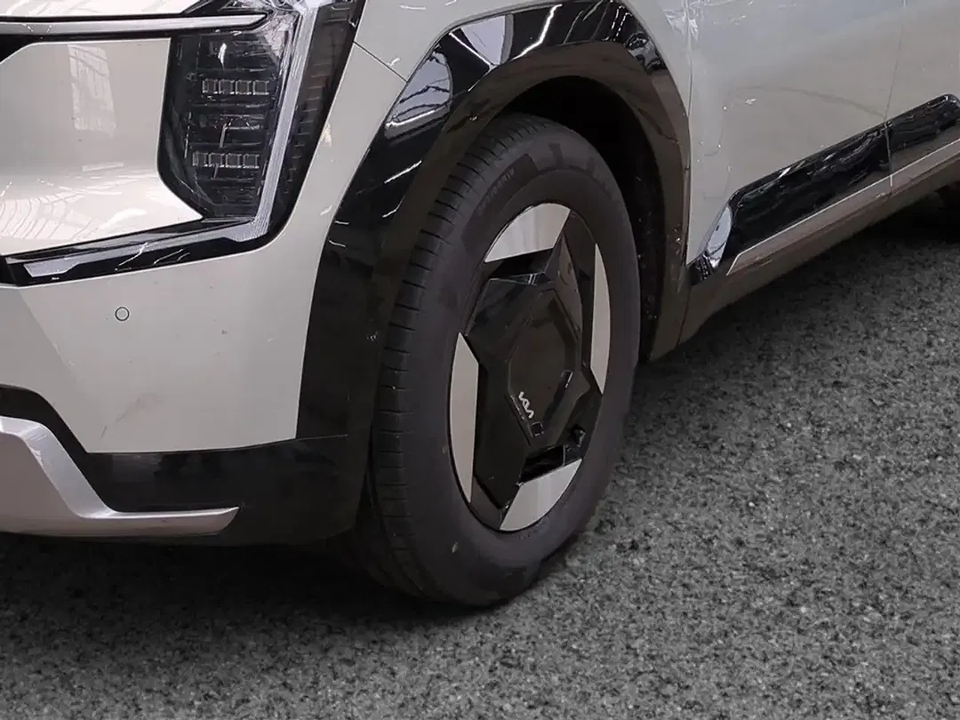 Kia EV9 AWD Comfort - Thumbnail 12