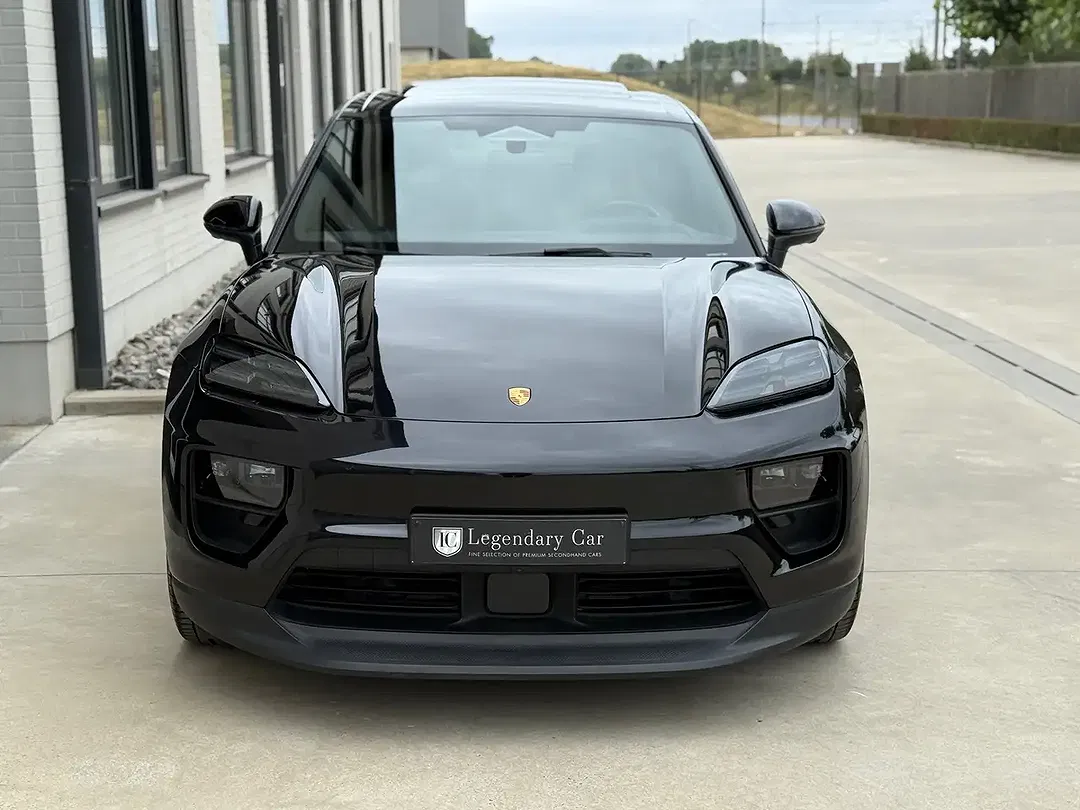 Porsche Macan 4 - Thumbnail 4