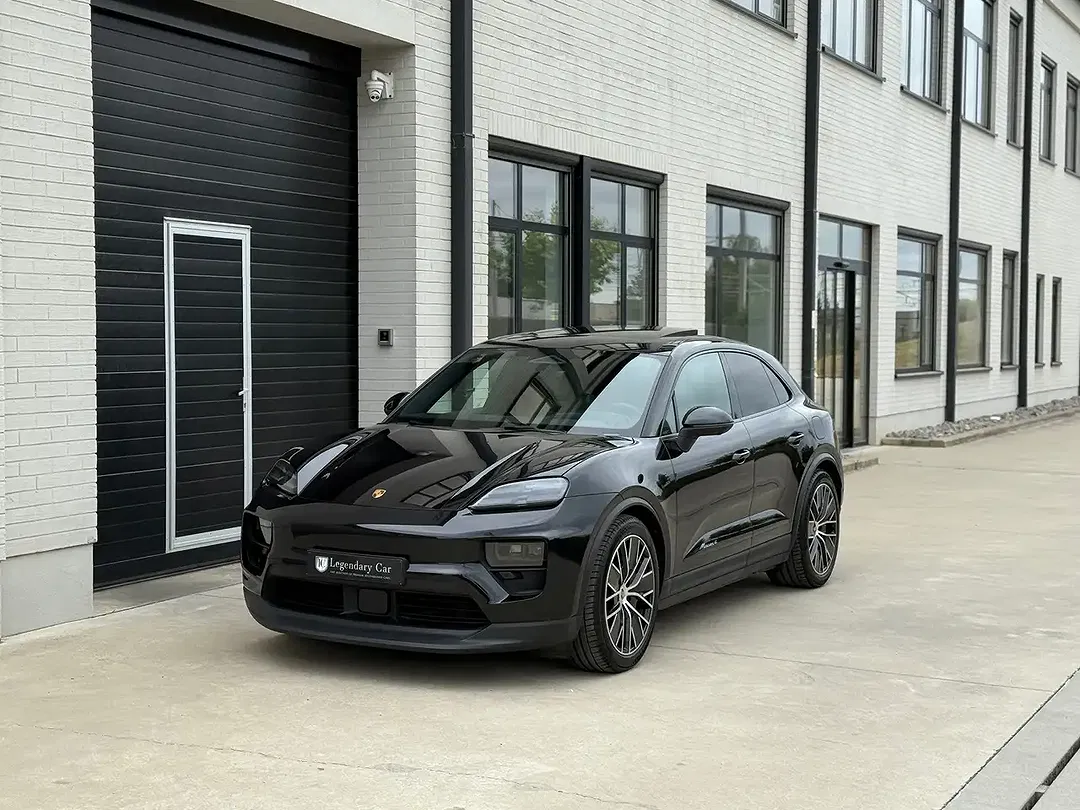 Porsche Macan 4 - Thumbnail 5