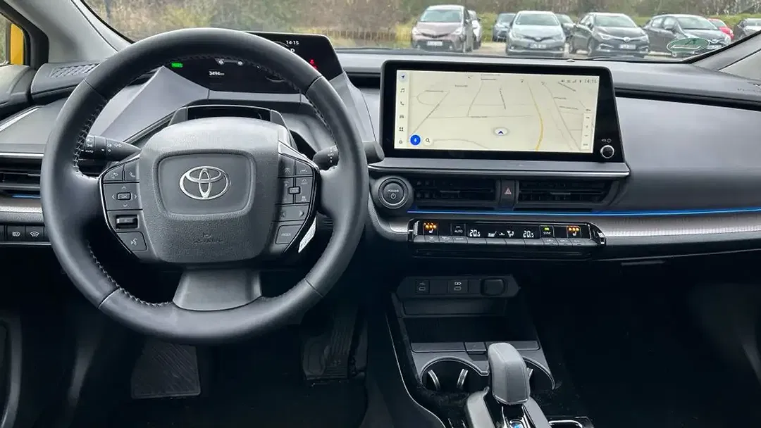 Toyota Prius PHEV Executive - Thumbnail 12