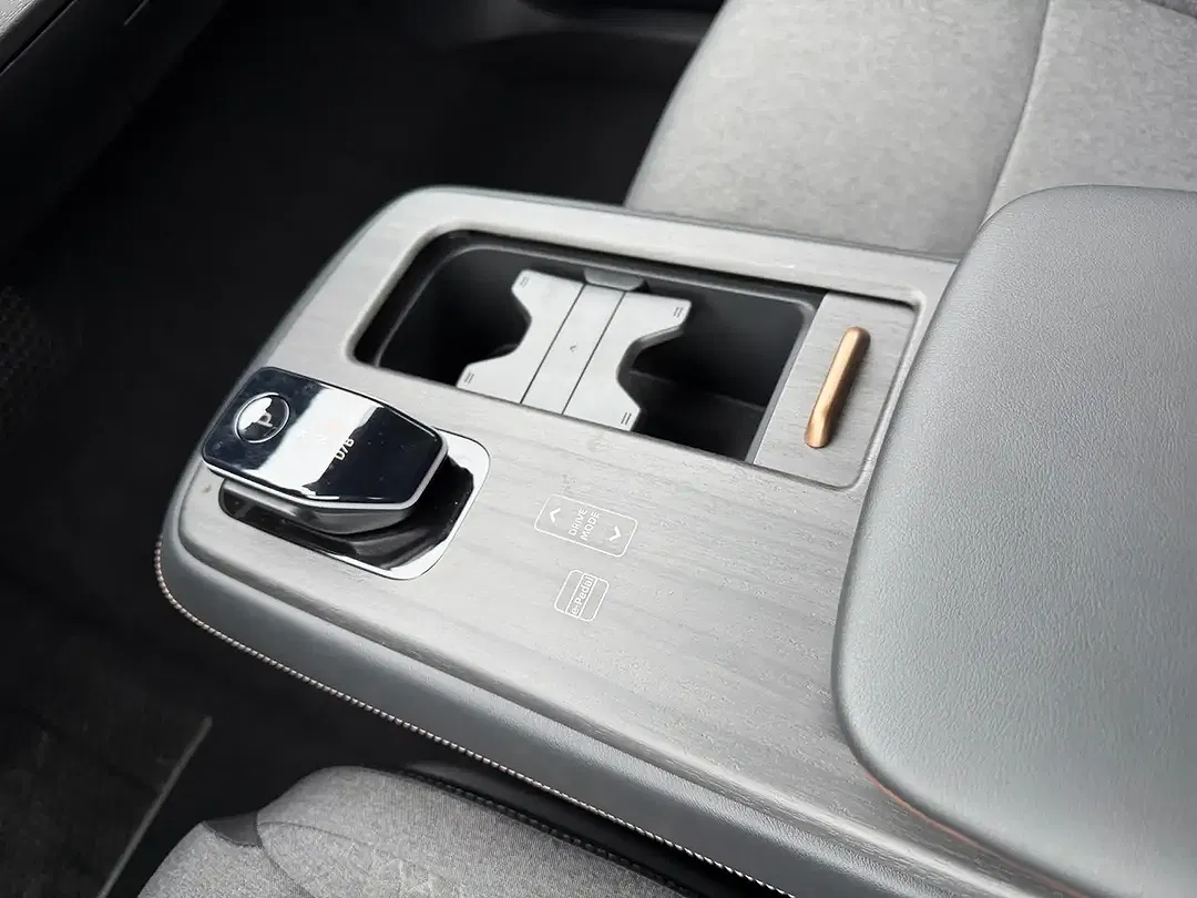 Nissan Ariya - Thumbnail 13