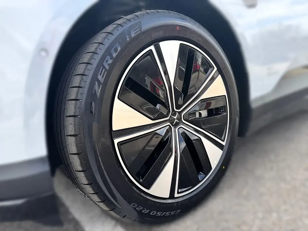 Polestar 4 100 kWh EV Long Range - Thumbnail 5