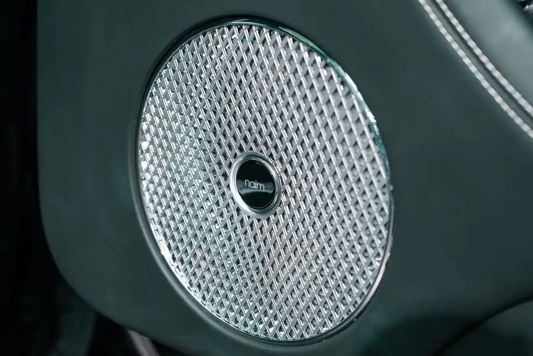 Bentley Bentayga 4.0 V8 First Edition - Thumbnail 7