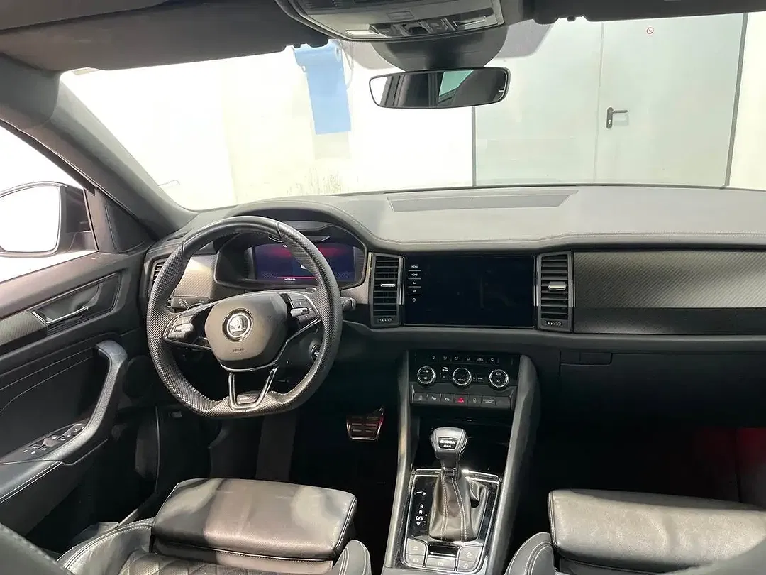 Skoda Kodiaq 2.0 TDI 4x4 Sportline - Thumbnail 6