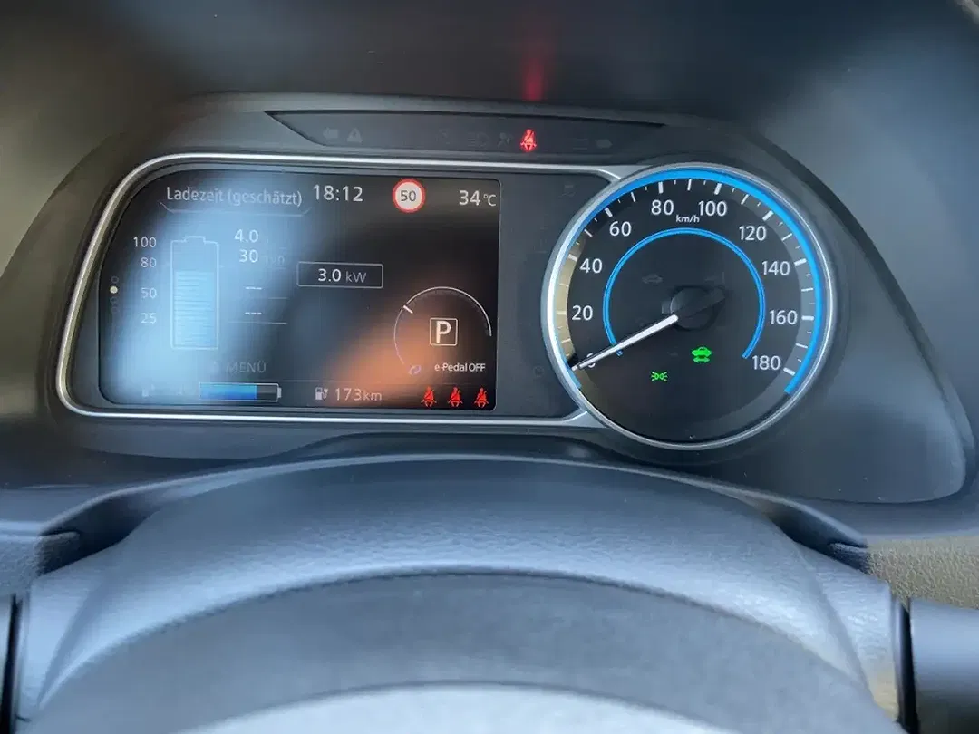 Nissan Leaf ProPilot N-Connecta - Thumbnail 8