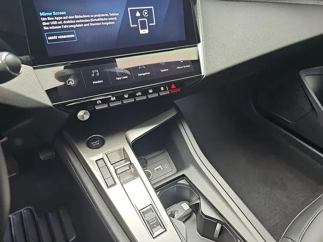 Peugeot 308 Hybrid Style Comfort SW - Thumbnail 12
