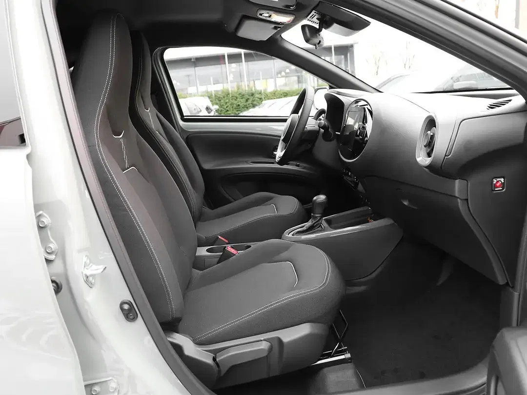 Toyota Aygo X 1.5 Hybrid Teamplayer - Thumbnail 5